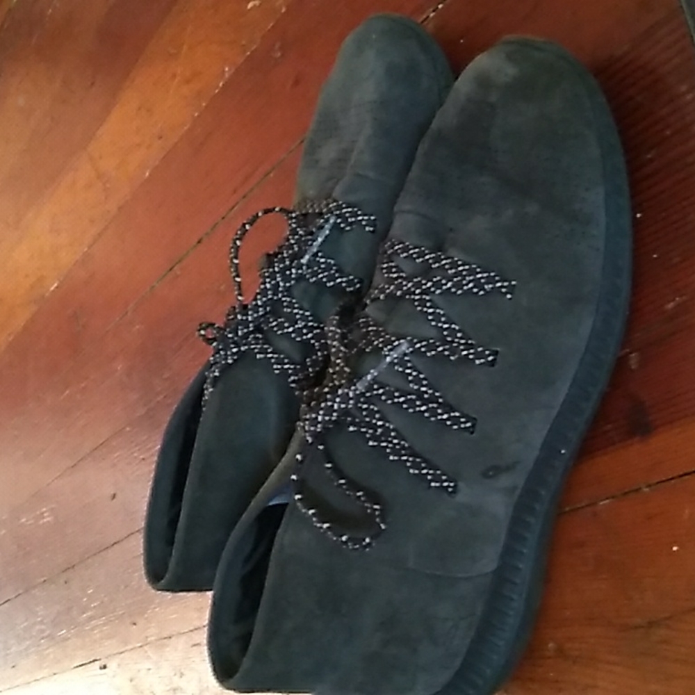 Under Armour Chukka Sneaker Size 9
